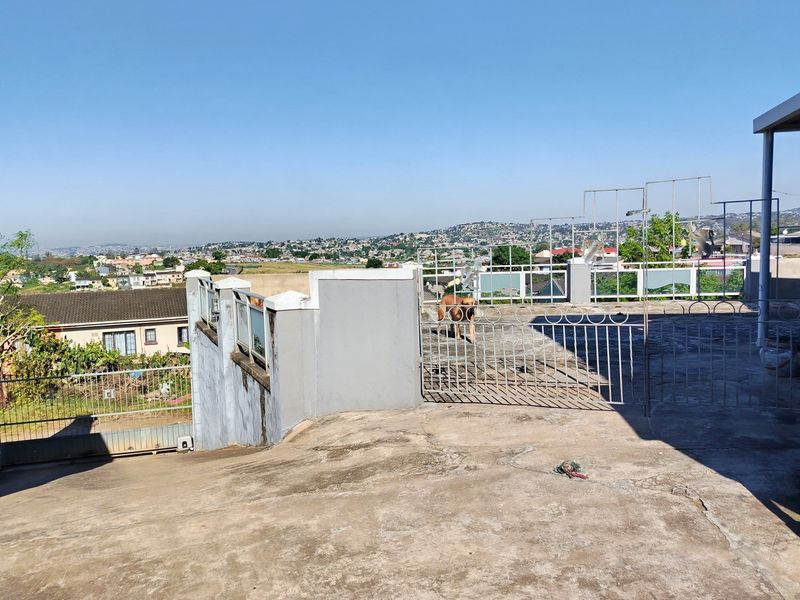 Spacious 3-Bedroom Extended Corner Duplex for Sale in Westham, Phoenix - Photo 5