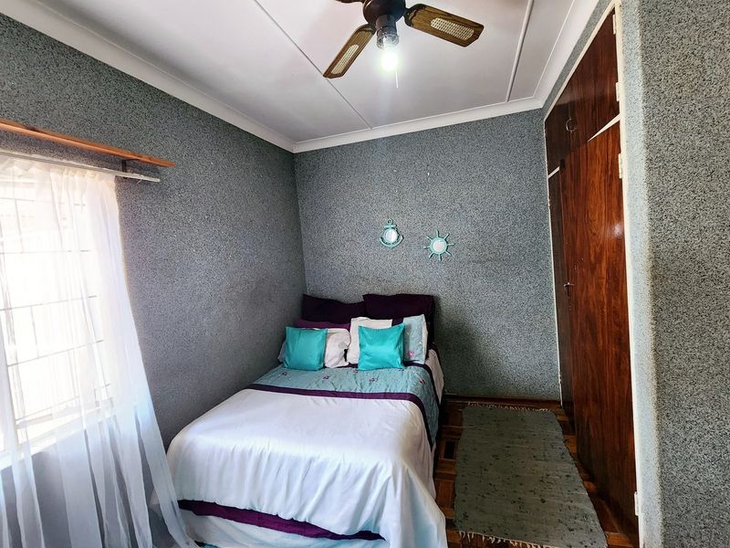 Luxury 4 bedroom Family House with Lapa, Pool and close to schools for sale - Photo 8