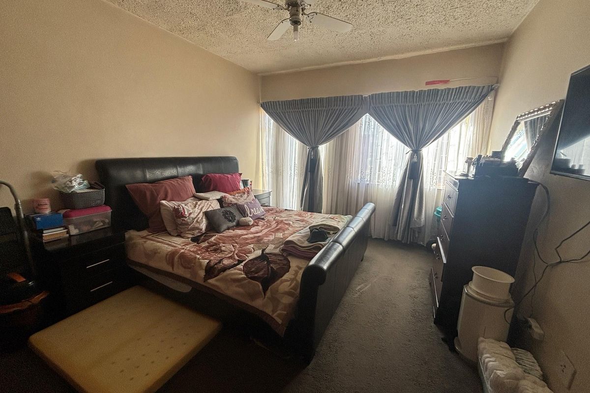 Lovely 2-Bedroom Flat with Modern Features - Photo 2