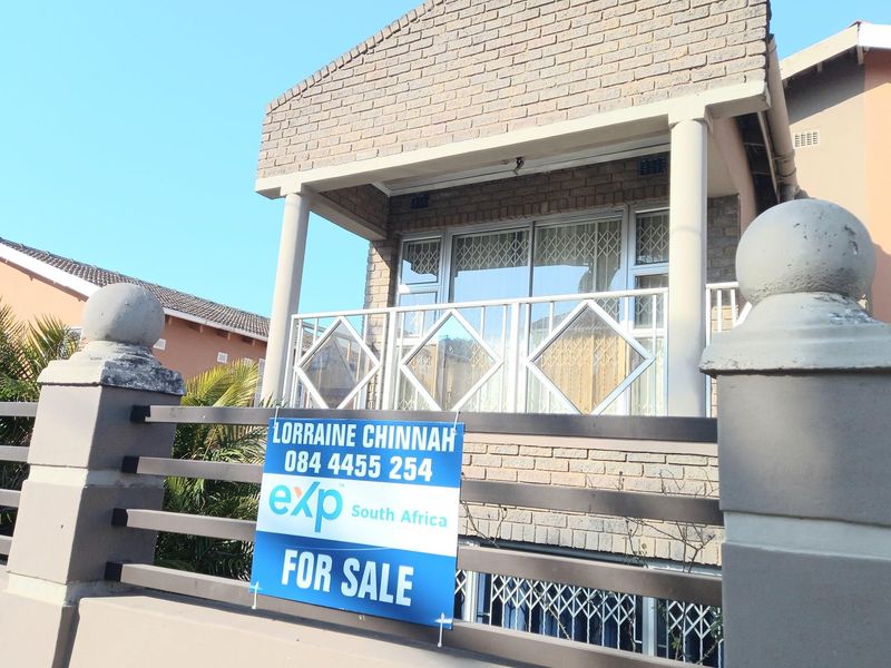 "Your Perfect Family Home Awaits - Comfort, Convenience, and Community in Every Corner." - Photo 8