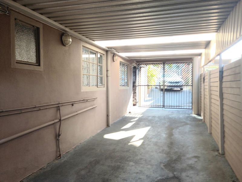 "Your Perfect Family Home Awaits - Comfort, Convenience, and Community in Every Corner." - Photo 7