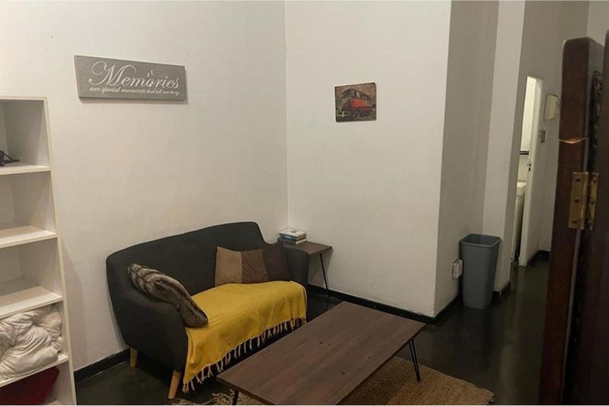 Fully Furnished Bachelor Apartment Up For Grabs in Johannesburg “Maboneng” - Photo 3