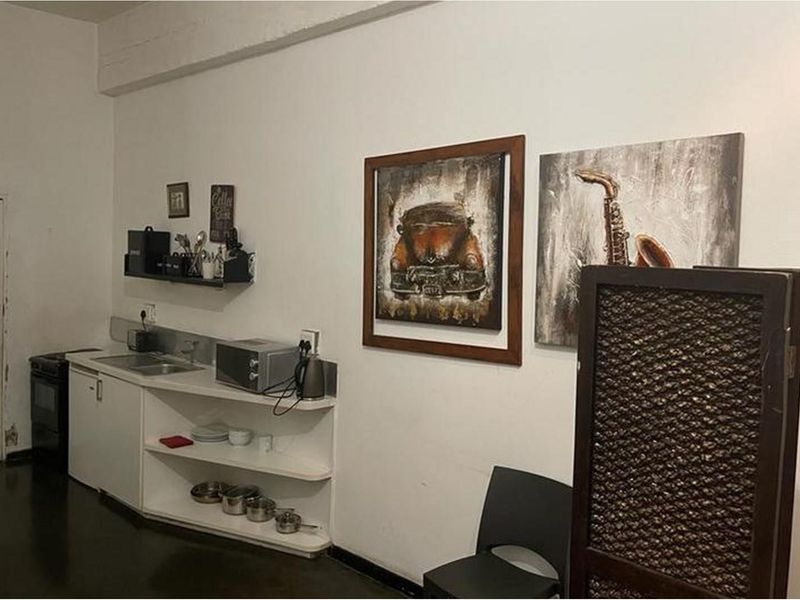 Fully Furnished Bachelor Apartment Up For Grabs in Johannesburg “Maboneng” - Photo 5