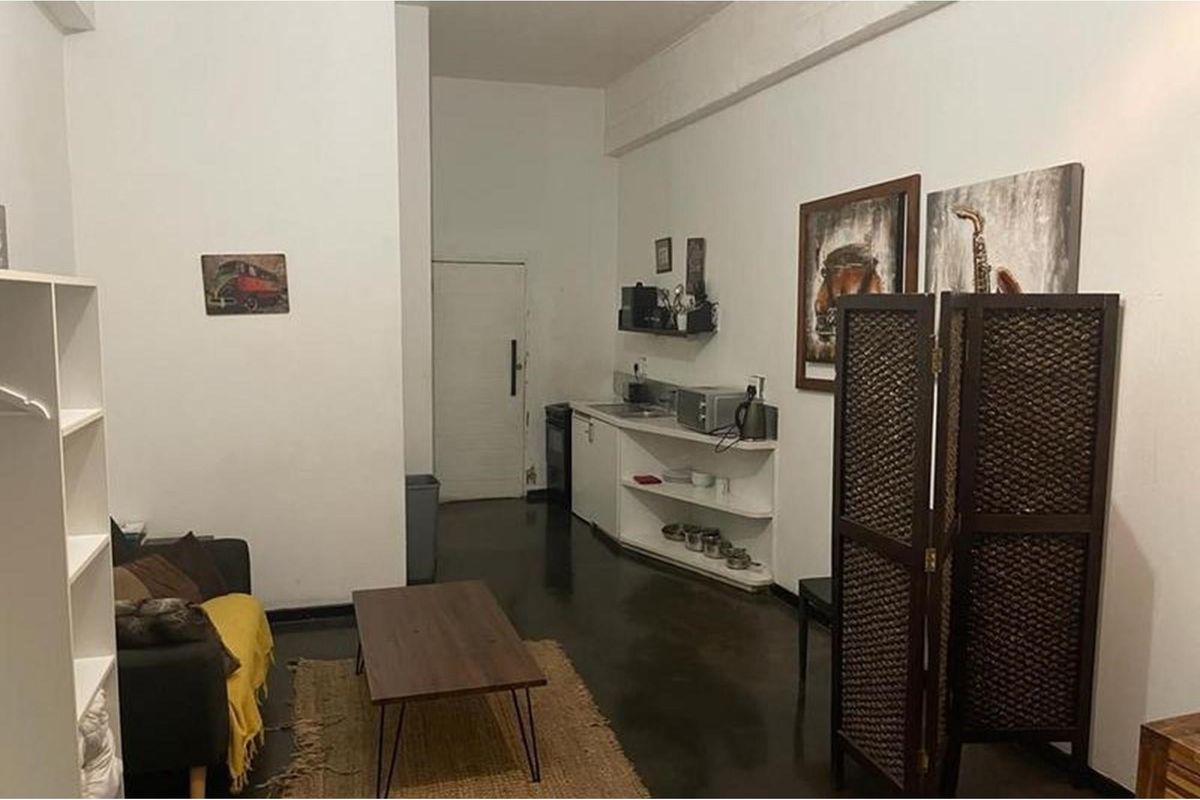 Fully Furnished Bachelor Apartment Up For Grabs in Johannesburg “Maboneng” - Photo 2