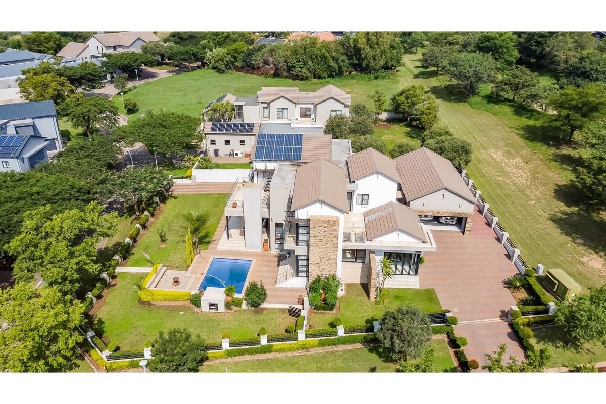 Timeless Elegance in Copperleaf Estate - Photo 3