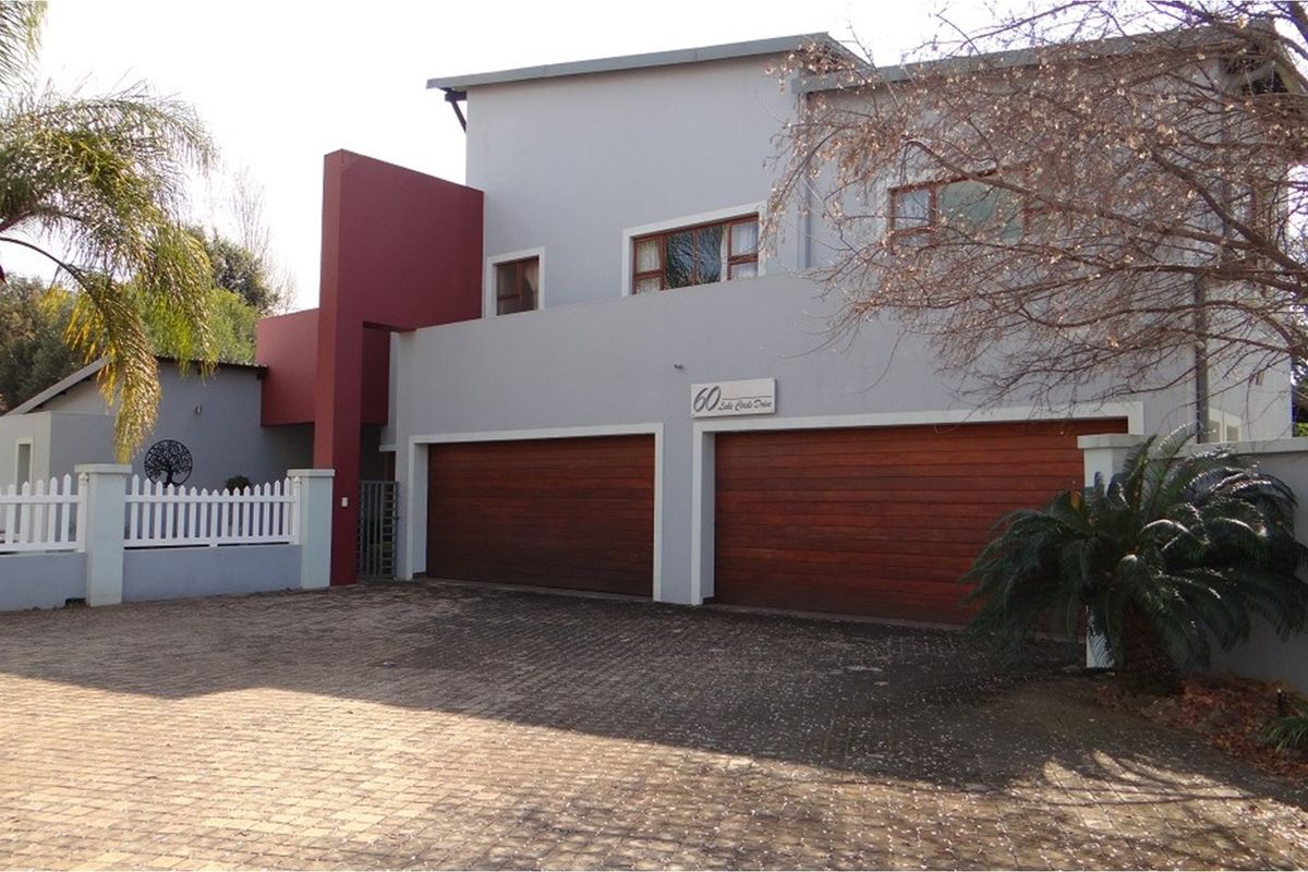 4 bedroom house in Midstream Estate - Photo 5