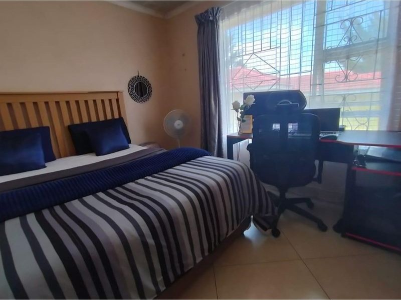 Charming 2-Bedroom Home in the Heart of Amalinda - Photo 10