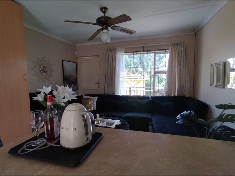 Charming 2-Bedroom Home in the Heart of Amalinda - Photo 6