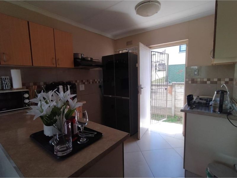 Charming 2-Bedroom Home in the Heart of Amalinda - Photo 3