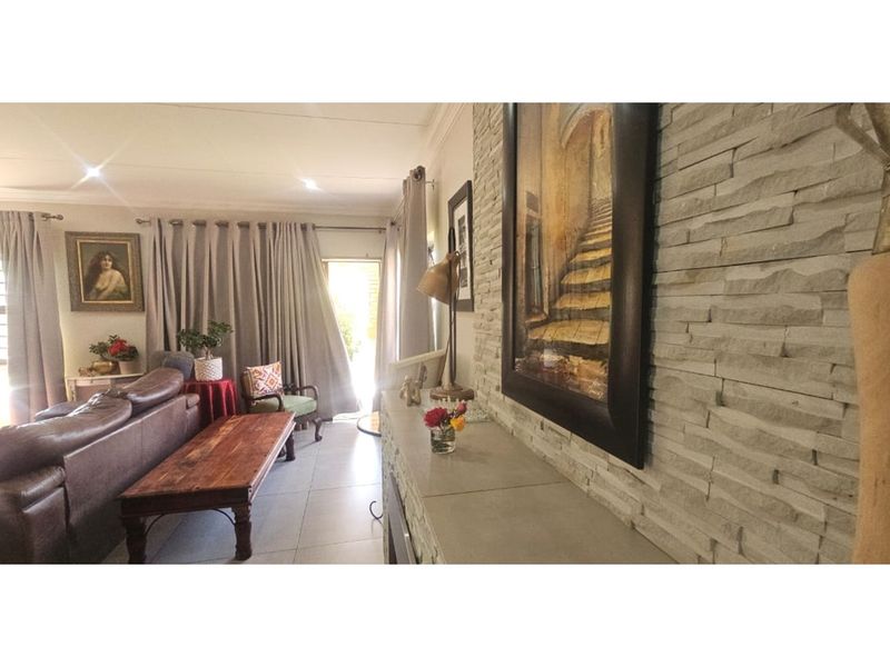 Charming Family Home in Sought-After Area - Photo 3