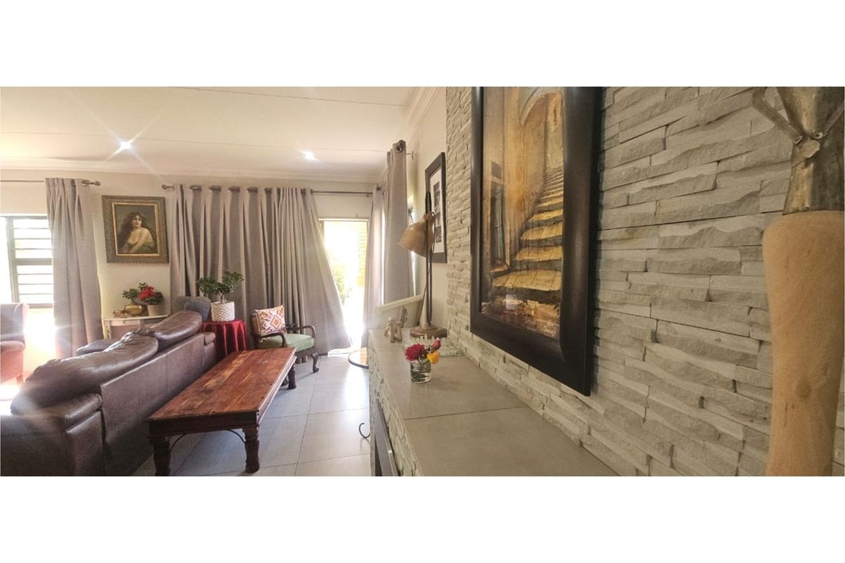 Charming Family Home in Sought-After Area - Photo 3