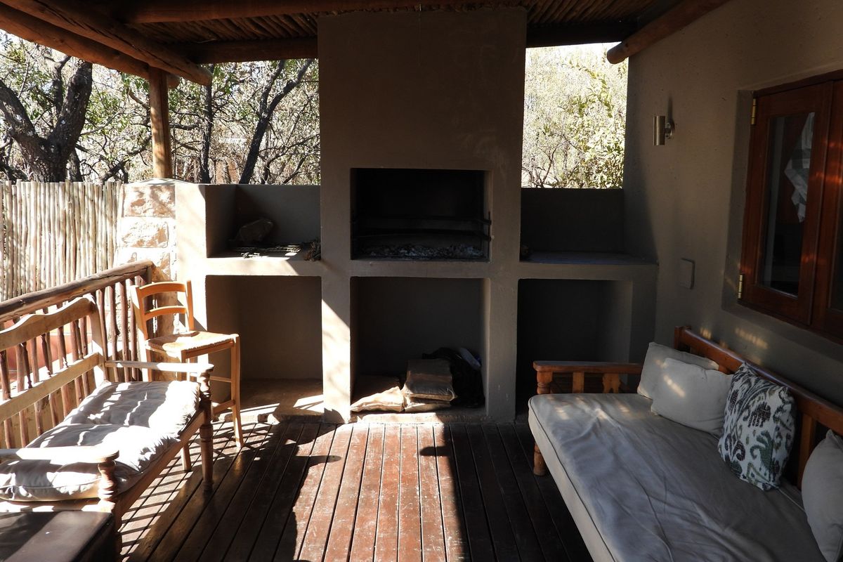 Experience luxury, wildlife, and tranquility in this secluded 2-bedroom lodge retreat - Photo 5