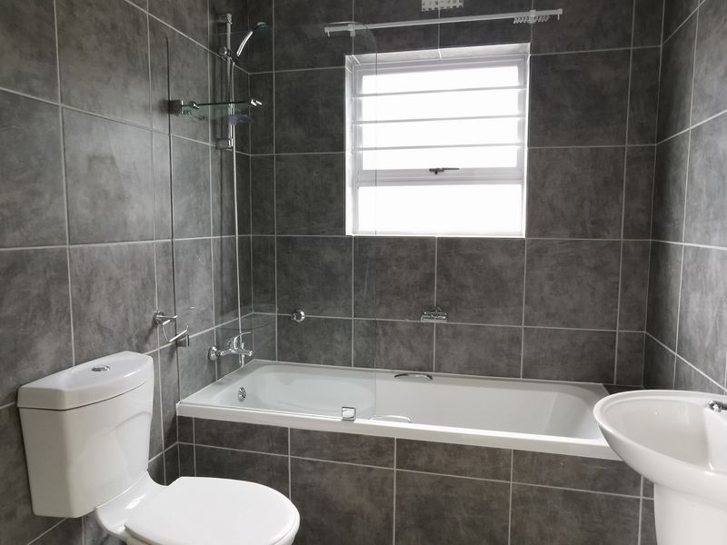 Brand New 2-Bedroom Home in Mountain Ridge Estate, Paarl - Photo 7