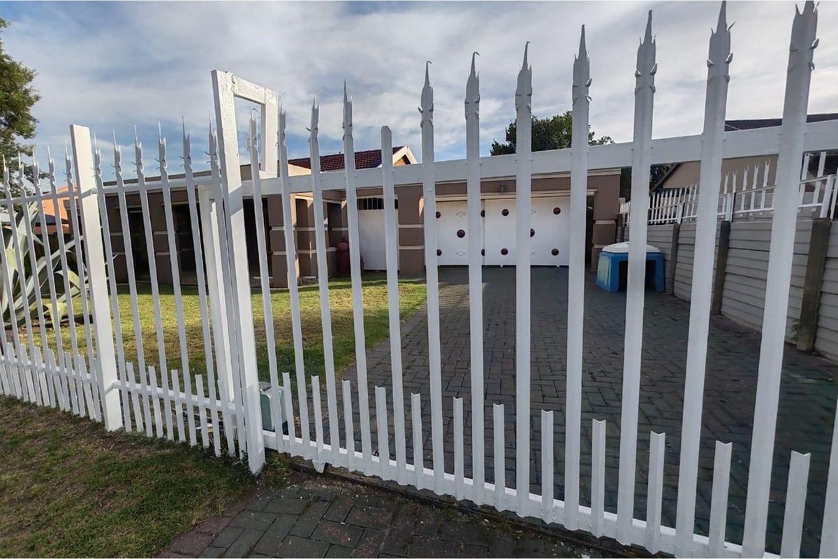 Modern family home - Photo 2