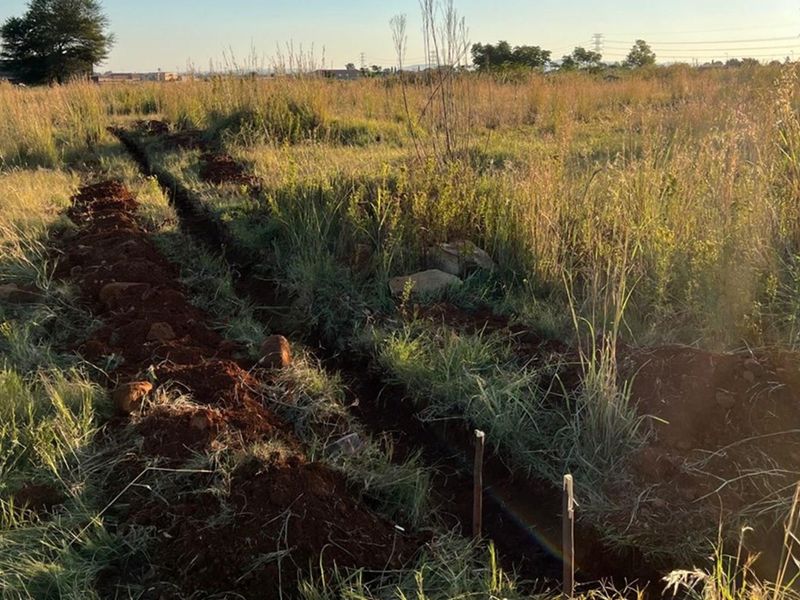 Villa Liza Vacant land with parameter wall for safety for R310 000 Developers dream - Photo 9