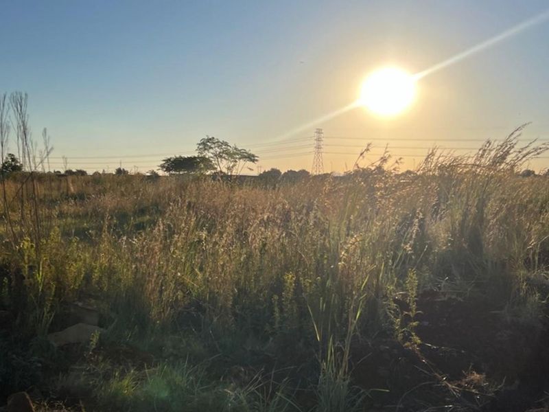 Villa Liza Vacant land with parameter wall for safety for R310 000 Developers dream - Photo 4