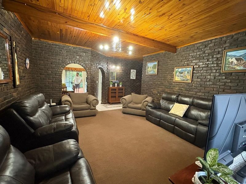 Spacious living, modern comfort-your dream home in Newcastle awaits - Photo 5