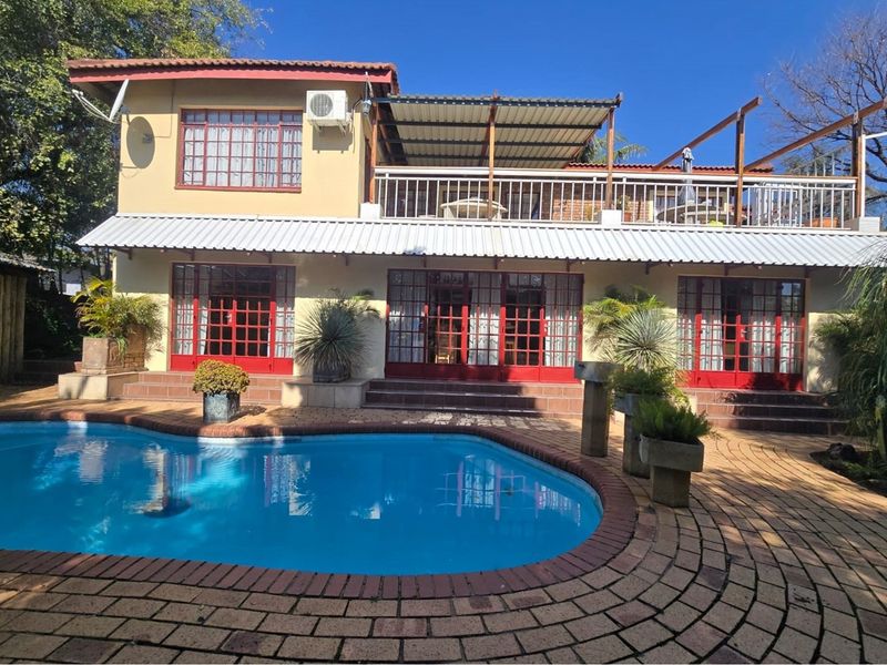 Spacious 4-Bedroom Family Home for Sale in Montana Park - Photo 2