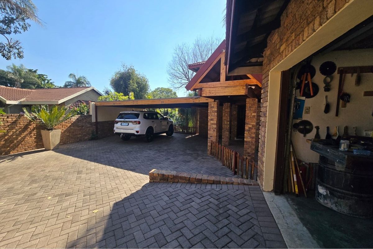 Spacious 4-Bedroom Family Home for Sale in Montana Park - Photo 4