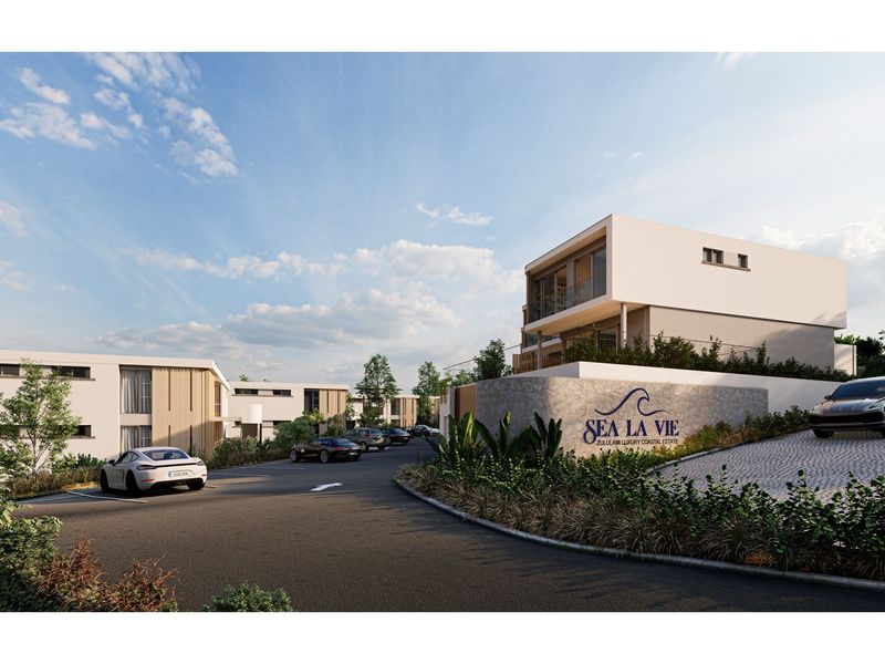 "Luxury Coastal Duplex in Zululami Estate" - Photo 7