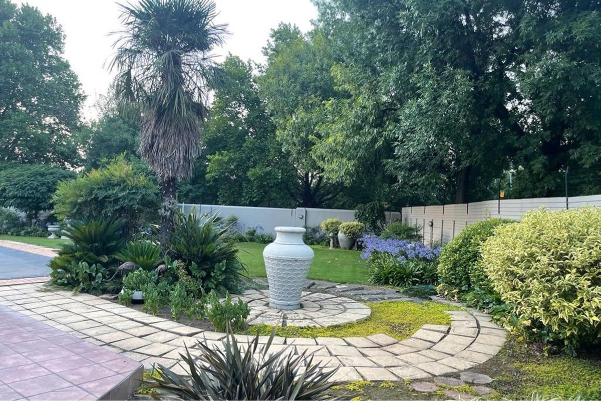 Located in a perfect area!!! - Photo 3