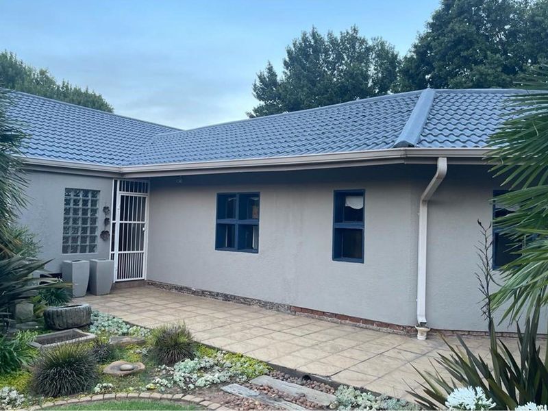 Located in a perfect area!!! - Photo 8