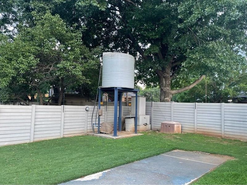 Located in a perfect area!!! - Photo 6