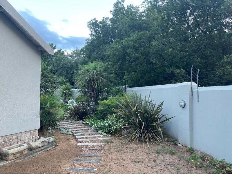 Located in a perfect area!!! - Photo 9