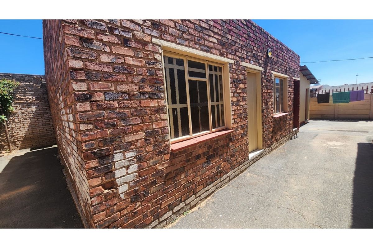 Investor’s Opportunity - High-Income Rental Property! - Photo 2