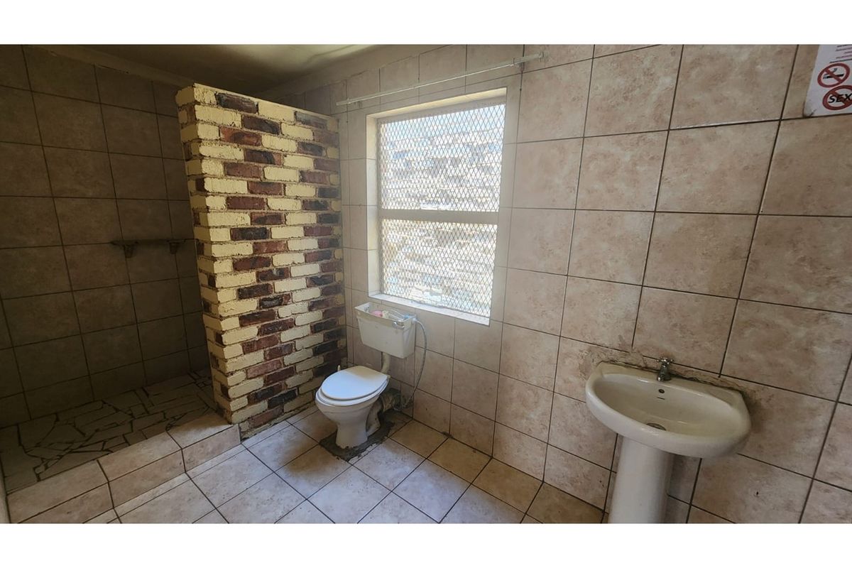 Investor’s Opportunity - High-Income Rental Property! - Photo 4
