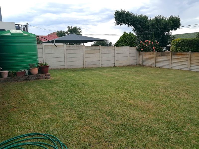 Sturdy, well kept low maintenance home near the CBD - Photo 4