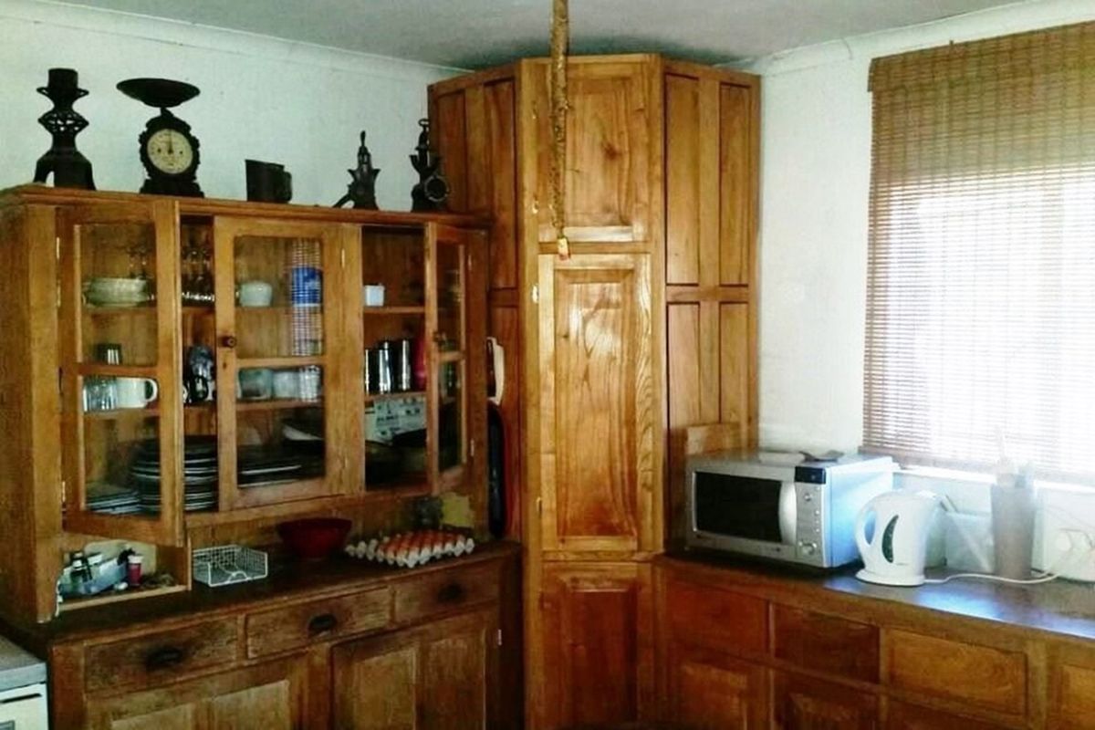 Rustic 74 ha Cattle Farm with 4 Houses, Cullinan - Photo 5