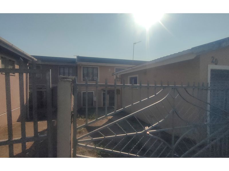 "3 Bed House in boom-gated area - Offers welcome" - Photo 6