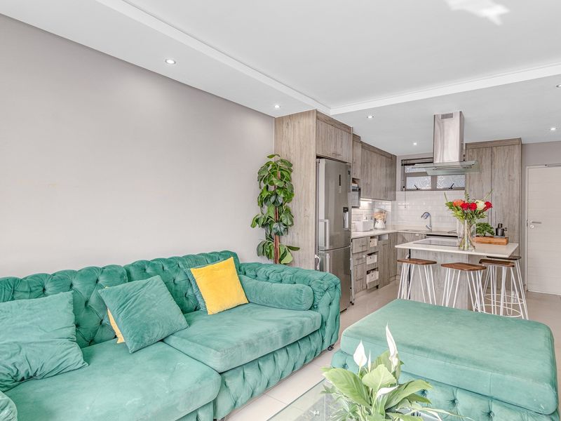 Modern 2-Bed 2-Bath 2-Parkings Apartment in Broadacres For Sale - Photo 7