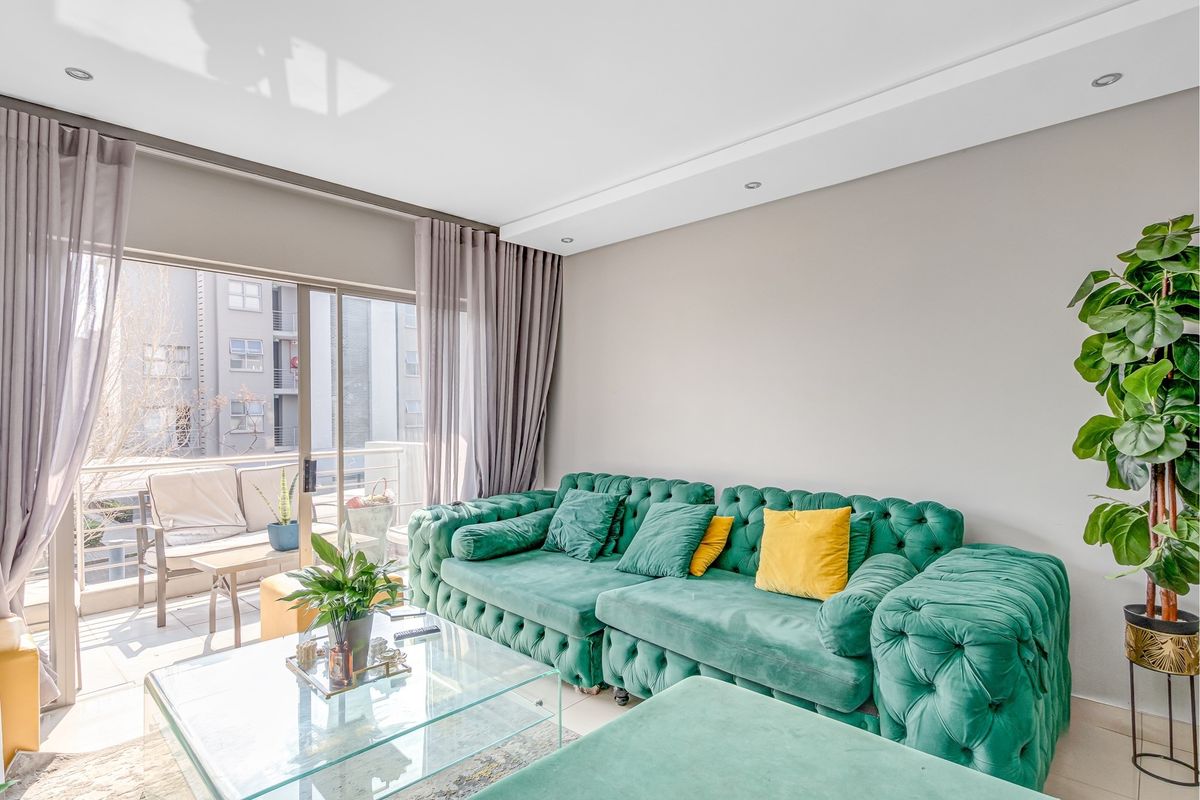 Modern 2-Bed 2-Bath 2-Parkings Apartment in Broadacres For Sale - Photo 4