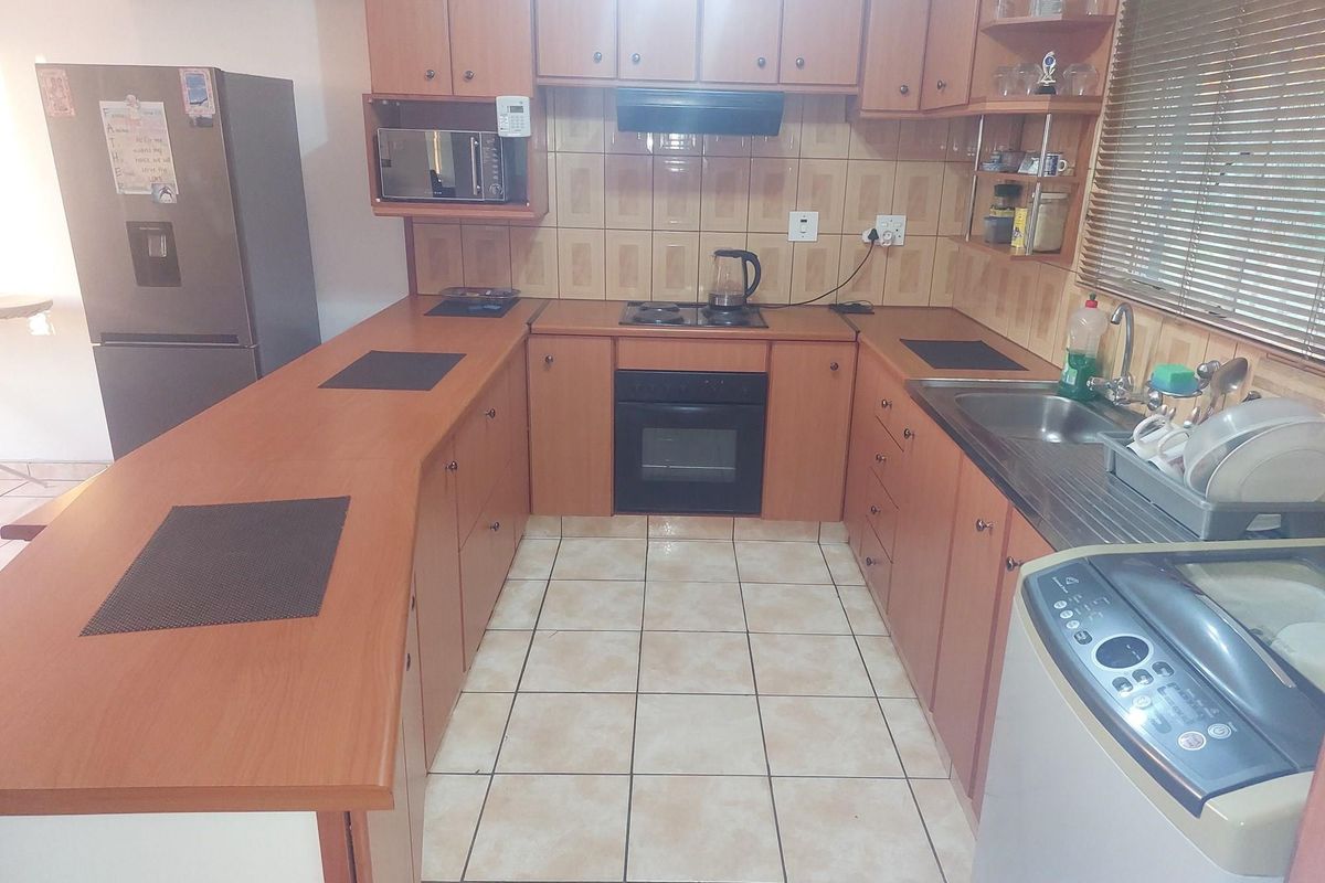 Experience The Convenience And Comfort - Photo 5