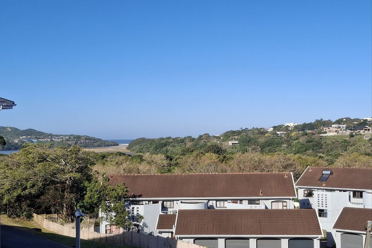 Do not miss out on this stunning 3 bedroom townhouse located in Beacon Bay - Photo 5