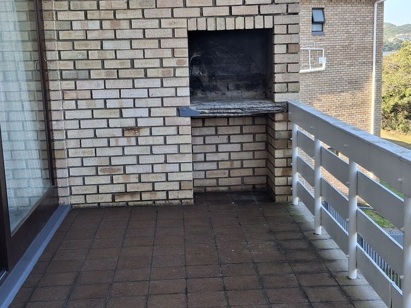 Do not miss out on this stunning 3 bedroom townhouse located in Beacon Bay - Photo 4