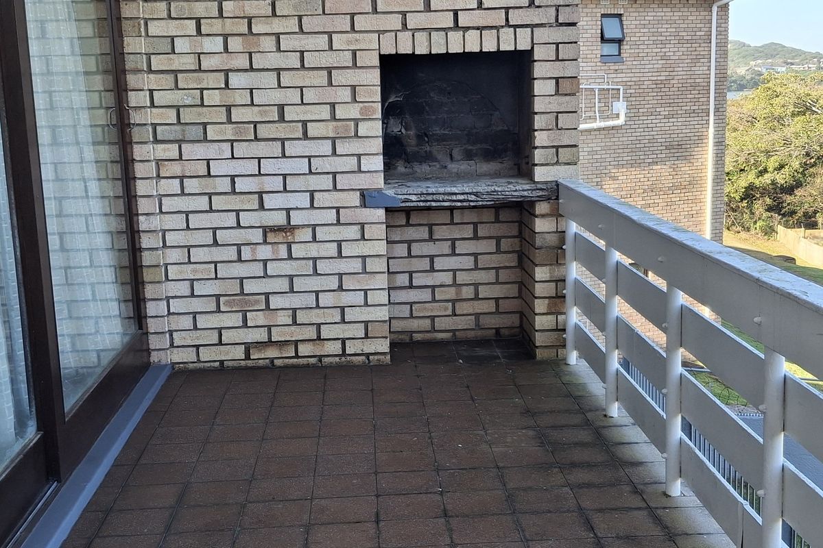 Do not miss out on this stunning 3 bedroom townhouse located in Beacon Bay - Photo 4