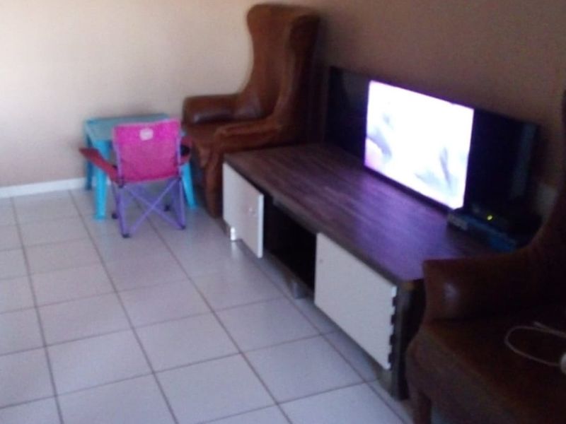Townhouse Rented Out in Port Edward KwaZulu Natal - Photo 8
