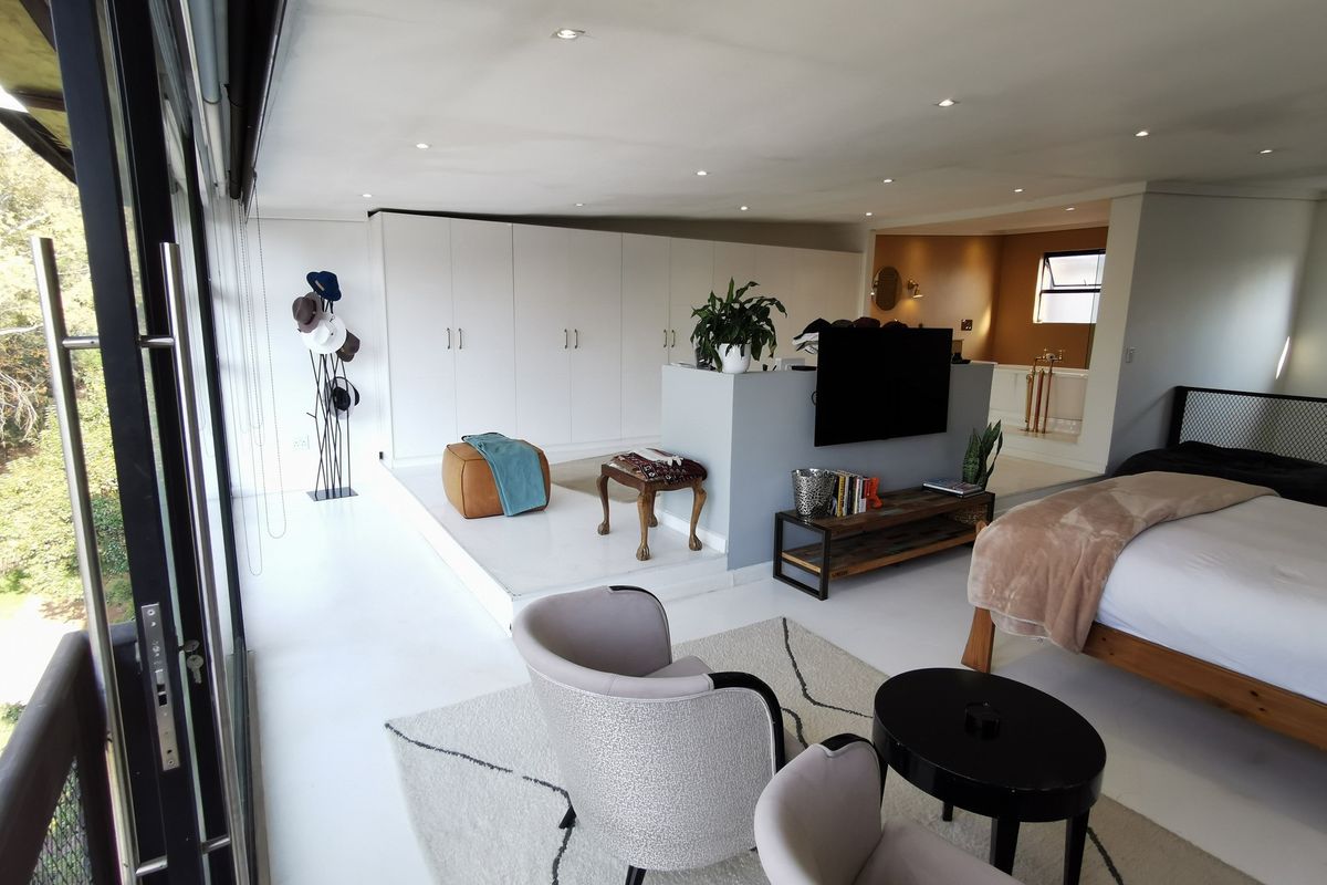 Designer 2 Bedroom Apartment for Luxury Living - Photo 5