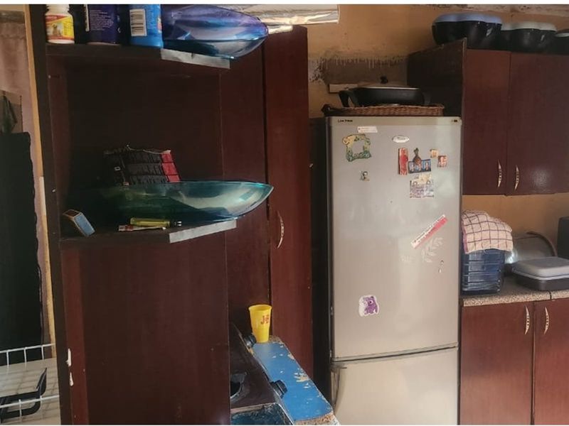 Encompassing 3 Bedroom and 2 bathroom house in Amalinda East London - Photo 7