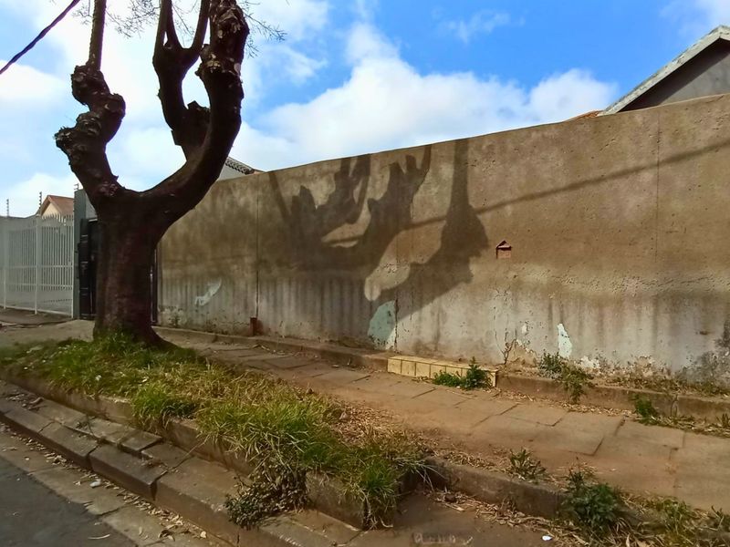 Charming Kenilworth Home - Your Dream Awaits! - Photo 2