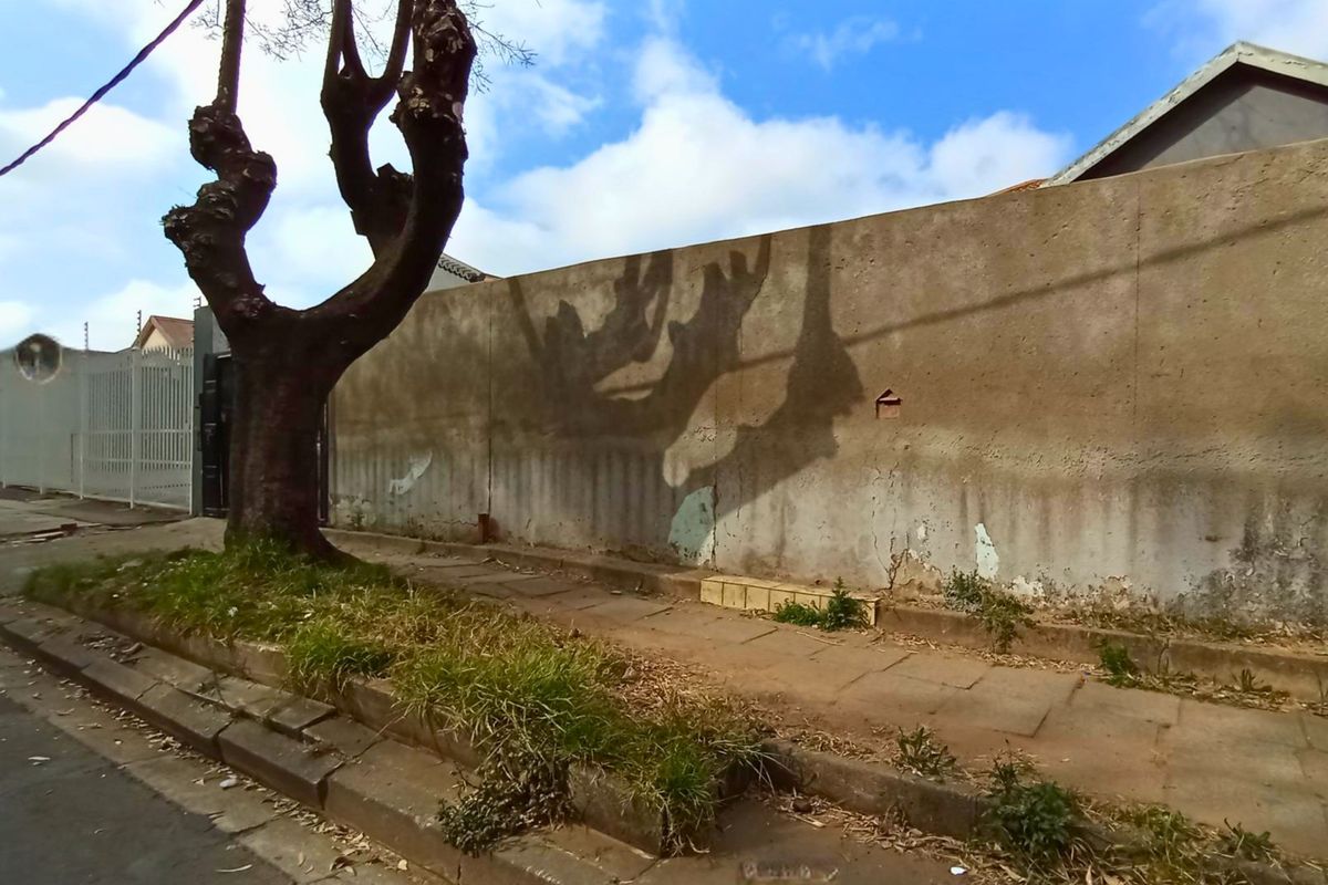 Charming Kenilworth Home - Your Dream Awaits! - Photo 2