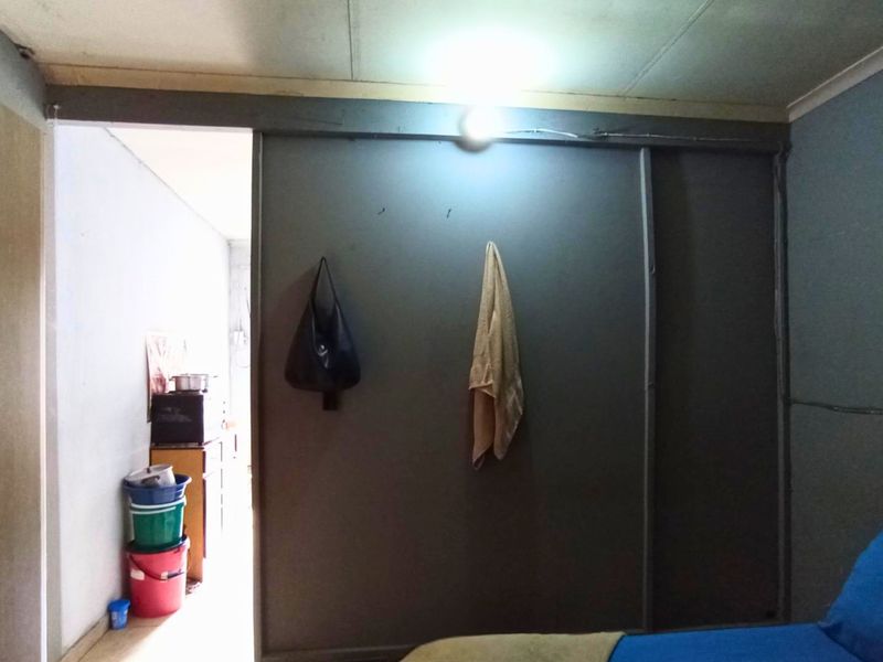 Charming Kenilworth Home - Your Dream Awaits! - Photo 7