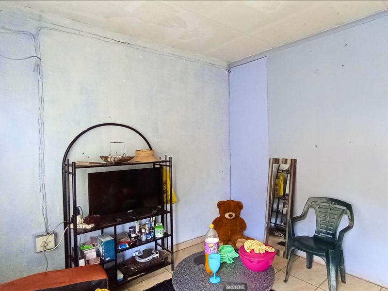 Charming Kenilworth Home - Your Dream Awaits! - Photo 4