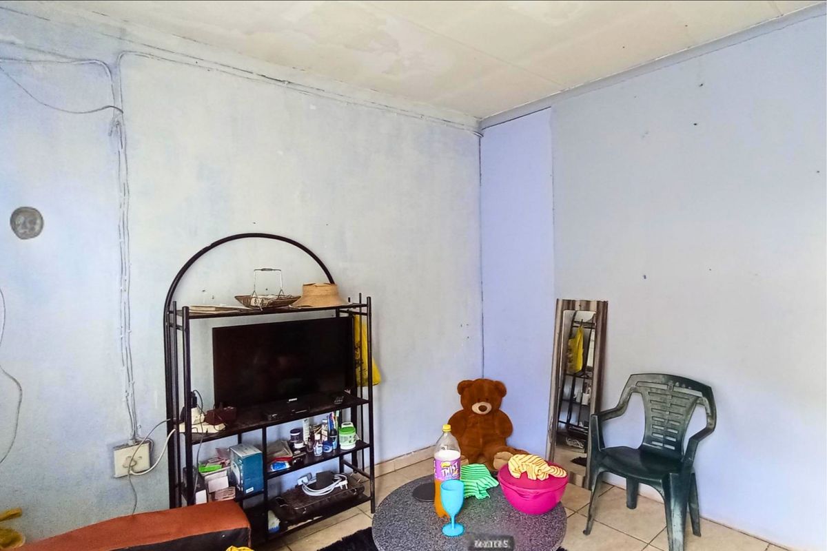 Charming Kenilworth Home - Your Dream Awaits! - Photo 4