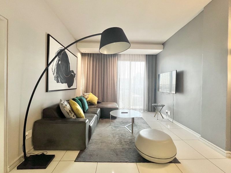 Luxury Fully Furnished 2-Bedroom Apartment in Prime Location - Photo 6
