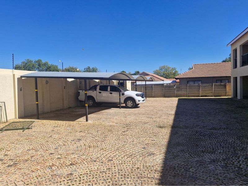 "Investment opportunity in Flamwood" - Photo 5