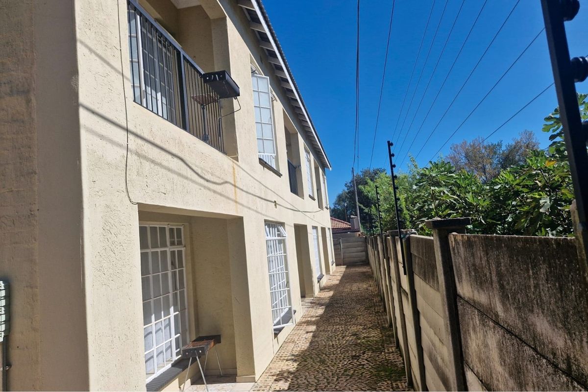 "Investment opportunity in Flamwood" - Photo 4